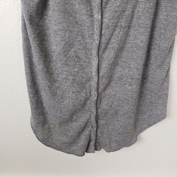 Chaser Women's Ribbed Button Snap Light Grey Simple Basic Tank Size Medium/MD - Picture 5 of 8